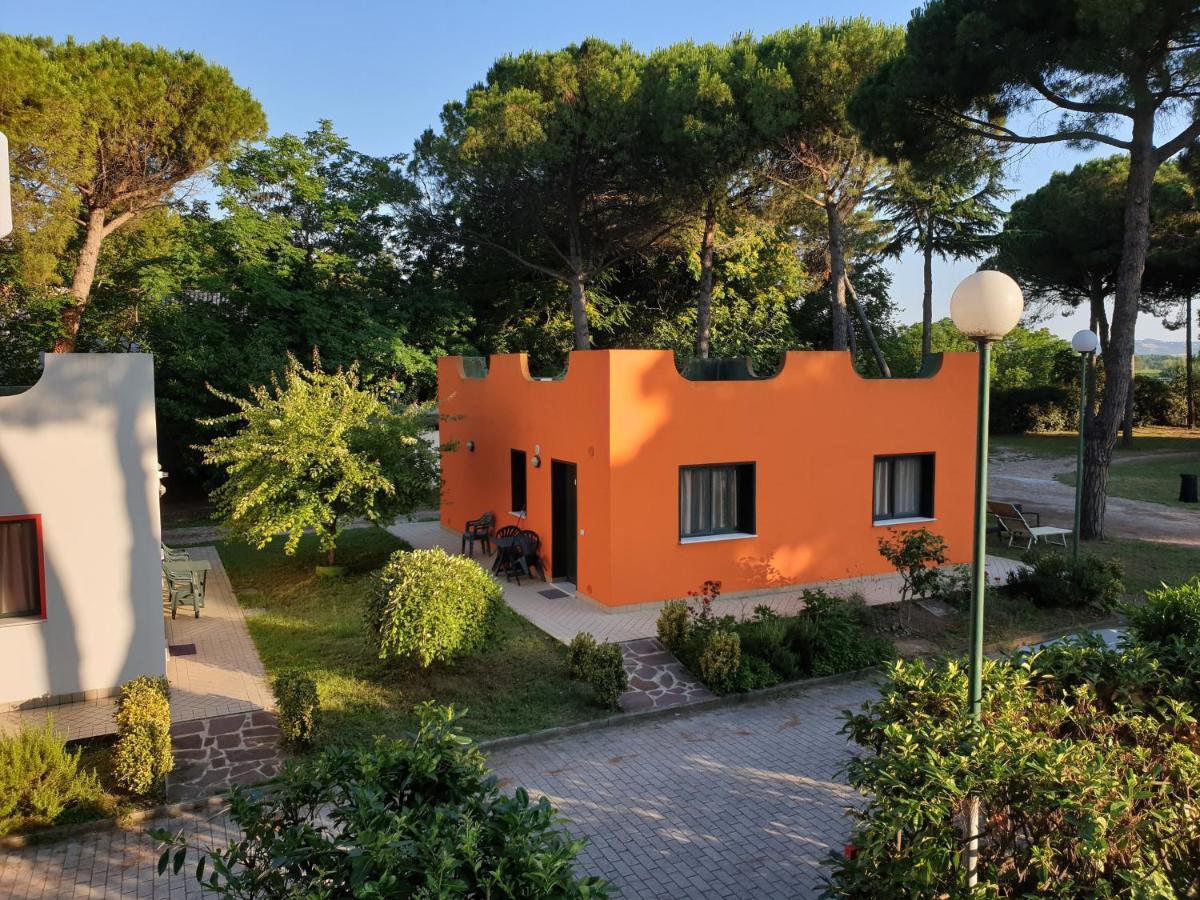 Villaggio Mithos Misano Adriatico Zewnętrze zdjęcie